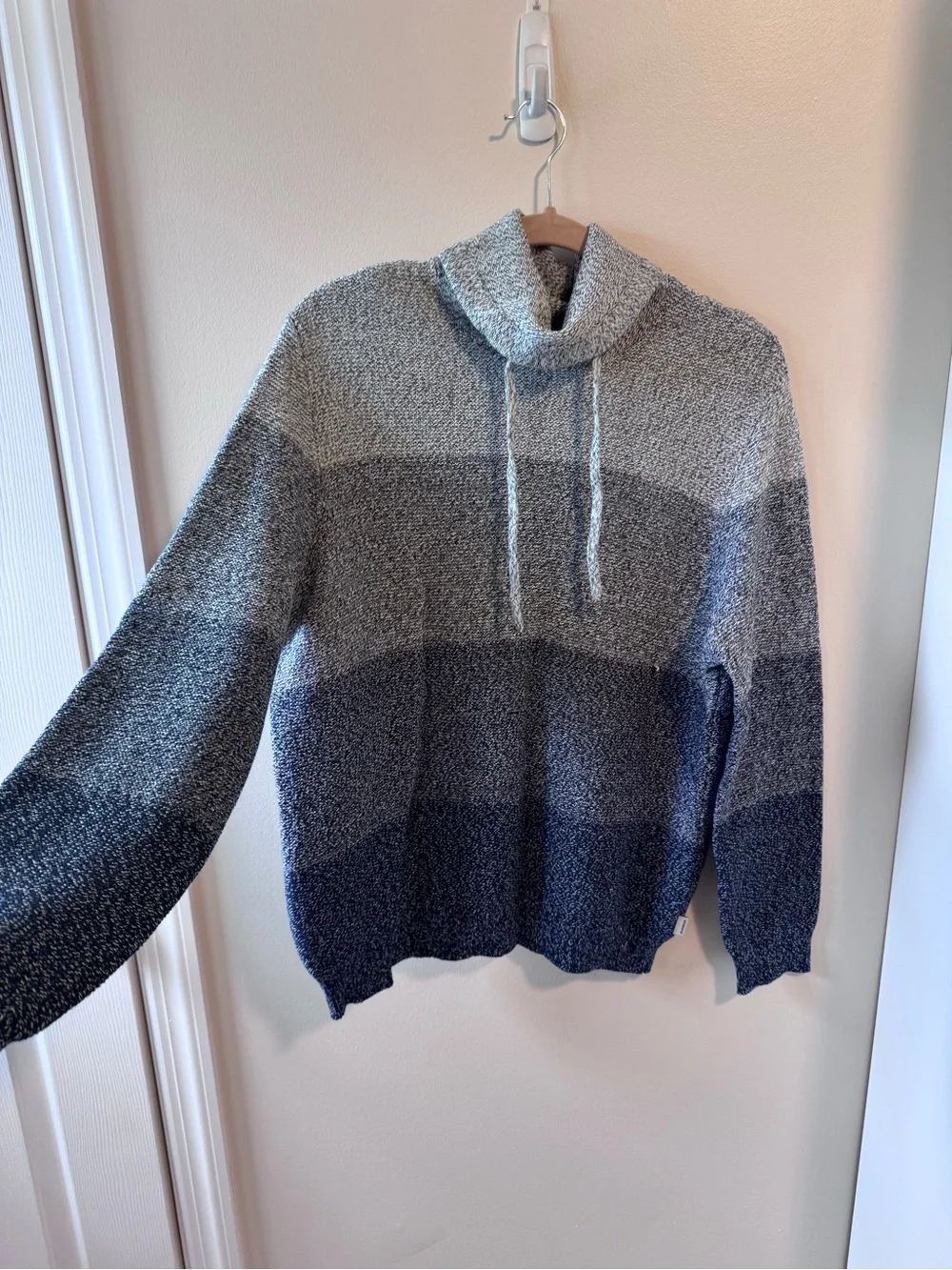 Express Men's Ombre Gray Cowl Neck Sweater